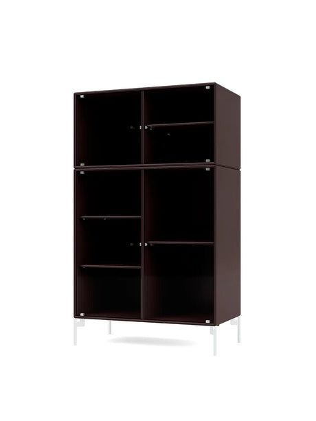 Ripple III Vitrineskab, inkl. ben fra Montana - Balsamic / Snow - Jacobsen Plus