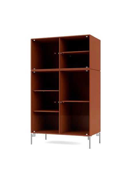 Ripple III Vitrineskab, inkl. ben fra Montana - Hazelnut / Krom - Jacobsen Plus