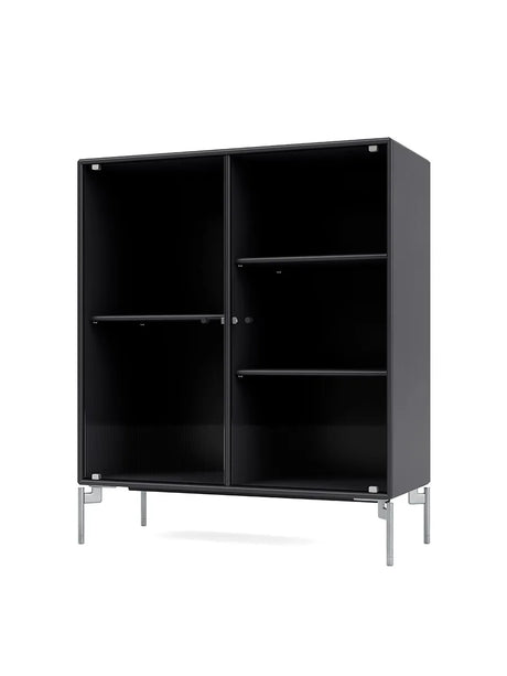 Ripple II Vitrineskab, inkl. ben fra Montana - Anthracite / Krom - Jacobsen Plus