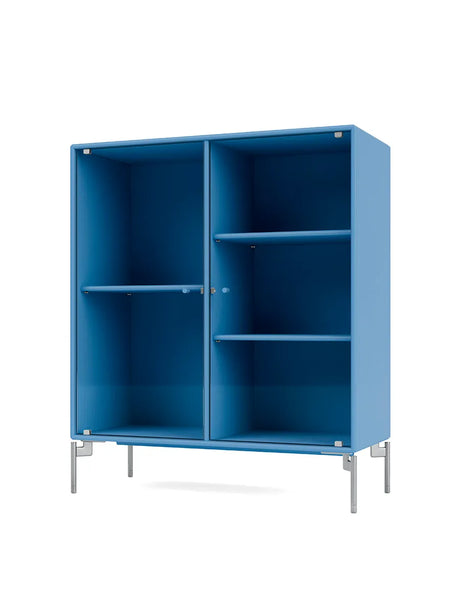 Ripple II Vitrineskab, inkl. ben fra Montana - Azure / Krom - Jacobsen Plus