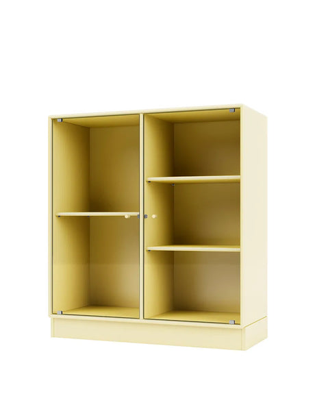 Ripple II Vitrineskab, inkl. sokkel fra Montana - Camomile / Sokkel 7 cm - Jacobsen Plus