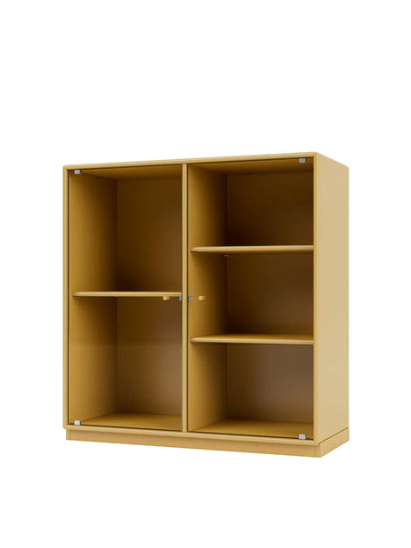 Ripple II Vitrineskab, inkl. sokkel fra Montana - Cumin / Sokkel 3 cm - Jacobsen Plus