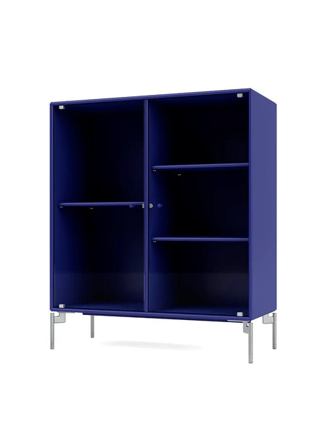 Ripple II Vitrineskab, inkl. ben fra Montana - Monarch / Krom - Jacobsen Plus