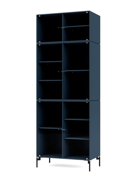 Ripple IV Vitrineskab, inkl. ben fra Montana - Juniper / Black - Jacobsen Plus