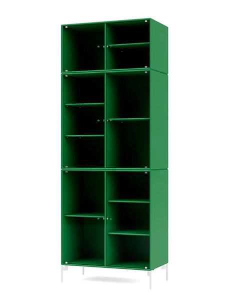 Ripple IV Vitrineskab, inkl. ben fra Montana - Parsley / Snow - Jacobsen Plus