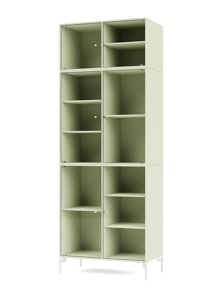 Ripple IV Vitrineskab, inkl. ben fra Montana - Pomelo / Snow - Jacobsen Plus