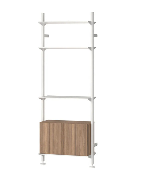 Pira G2 Floor-to-Wall Shelving Bundle B fra String - Hvid - Valnød - Jacobsen Plus