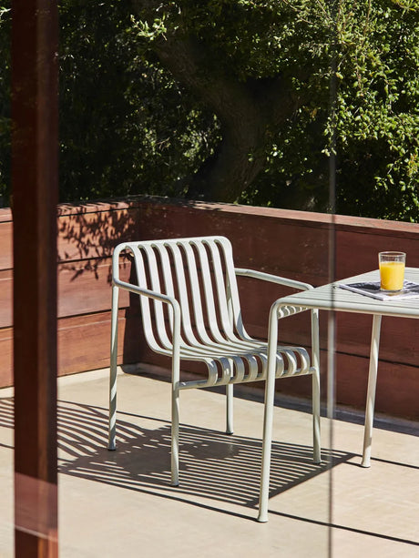 Palissade Dining Armchair, sky grey fra Hay - 2 - Jacobsen Plus