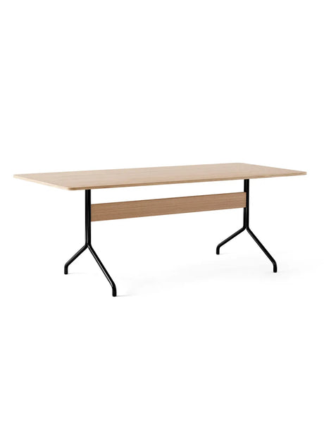 Pavilion bord AV19 fra &Tradition - Lakeret eg - Sort stel - Jacobsen Plus