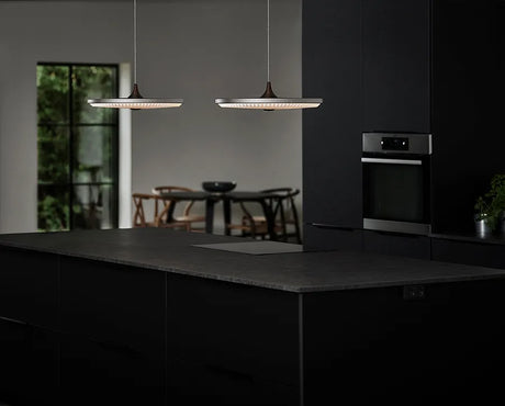 Soleil pendel medium, røget eg, plast skærm fra Le Klint - 2 - Jacobsen Plus