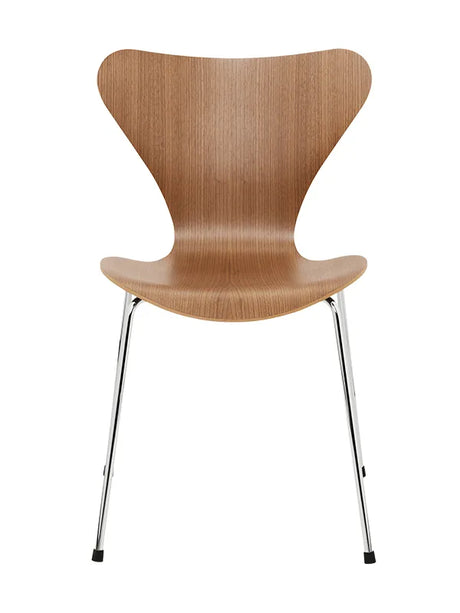 3107 Serie 7 Stol, naturfiner af Arne Jacobsen - Valnød - Jacobsen Plus