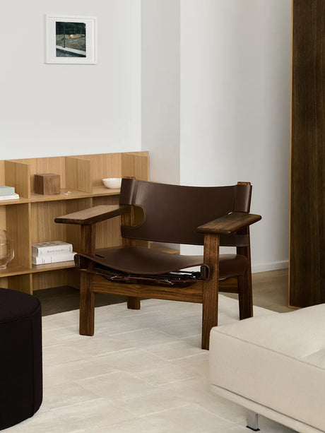 Den Spanske Stol i mørkebrun læder, valnød olie af Børge Mogensen - 2 - Jacobsen Plus