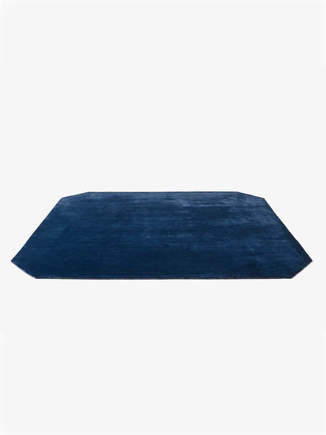 The Moor Rug AP8 300x300 fra &Tradition - Blue Midnight - Jacobsen Plus