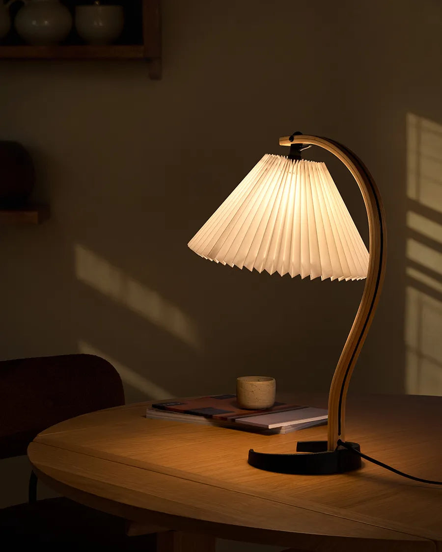 Timberline Table Lamp fra GUBI - 4 - Jacobsen Plus