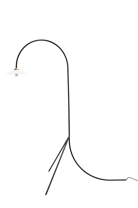 Standing Lamp No. 1 fra Valerie Objects - Black - Jacobsen Plus