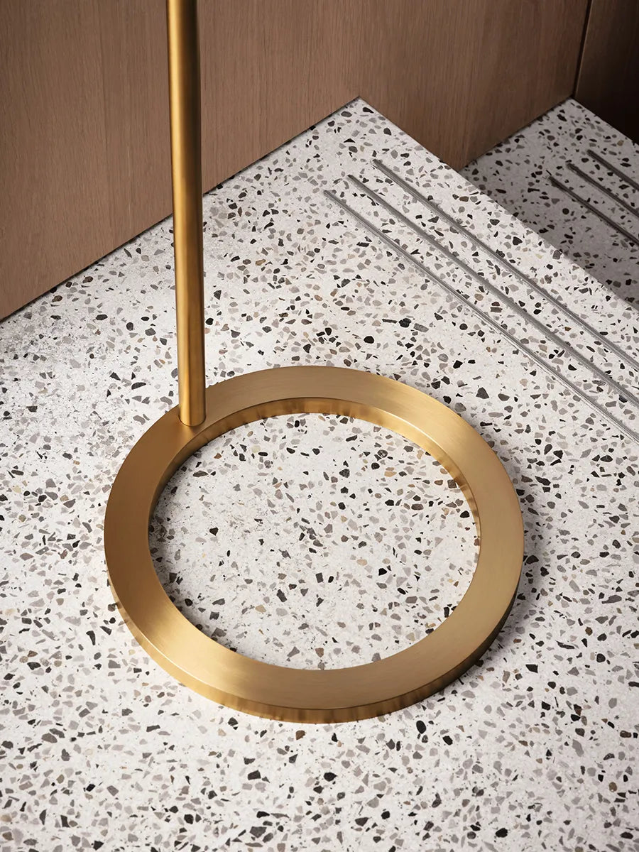 Sensorstyret håndsprit- og sæbedispenser, fritstående i hvid fra VOLA - 4 - Jacobsen Plus