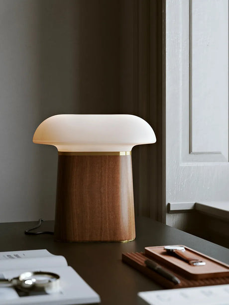 Nova Table Lamp, walnut fra Woud - 2 - Jacobsen Plus