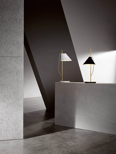 Yuh Brass bordlampe fra Louis Poulsen - 1 - Jacobsen Plus