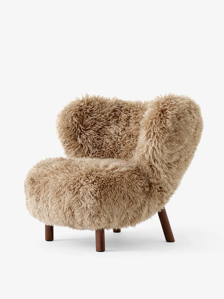 Little Petra VB1, sheepskin honey 50 mm fra &Tradition - Valnød - Jacobsen Plus