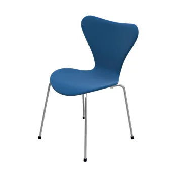 3107 Serie 7, fuldpolstret af Arne Jacobsen - Remix / 762 Cobalt blue - Jacobsen Plus