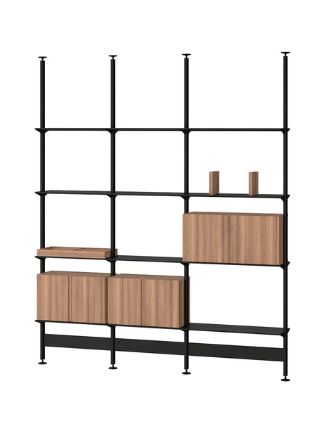 Pira G2 Floor-to-Ceiling Shelving Bundle C fra String - Sort - Valnød - Jacobsen Plus