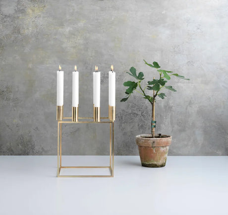 Kubus 8 Lysestage, guldbelagt fra Audo Copenhagen - 2 - Jacobsen Plus