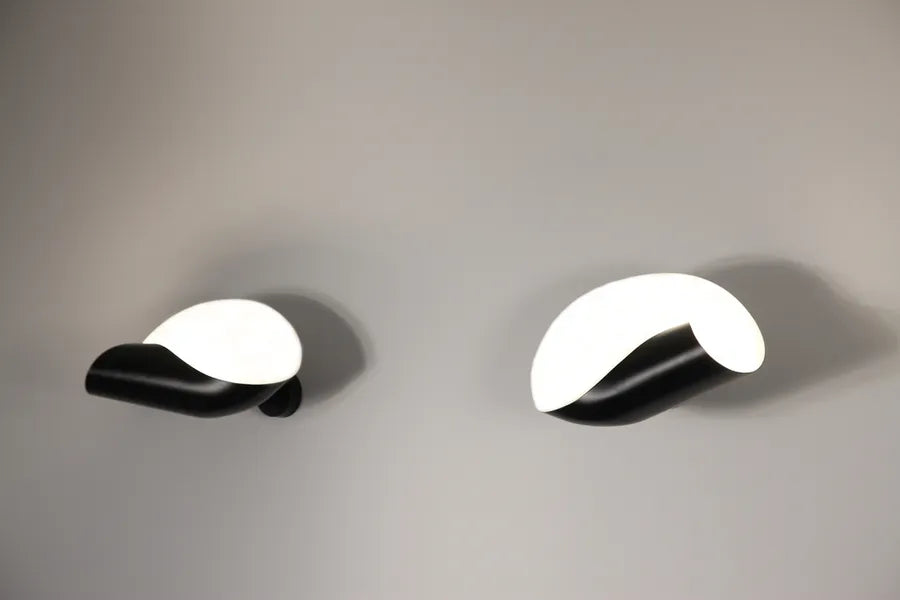 Conche Small Wall Lamp af Serge Mouille - 1 - Jacobsen Plus