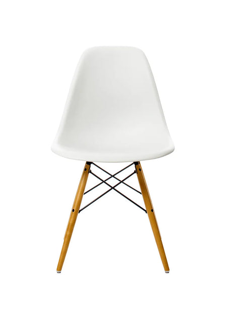 Eames Plastic Side Chair DSW, ahorntræ fra Vitra - 1 - Jacobsen Plus