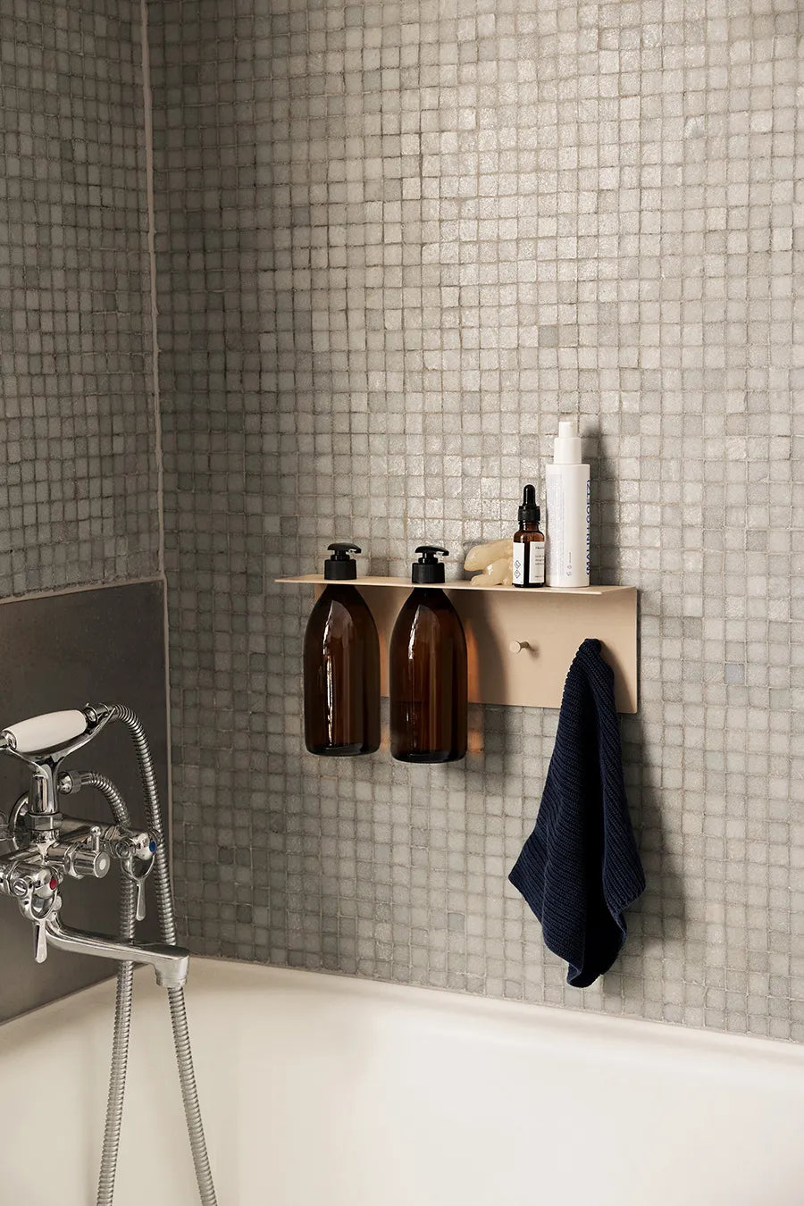Dora Bathroom Shelf fra Ferm Living - 3 - Jacobsen Plus