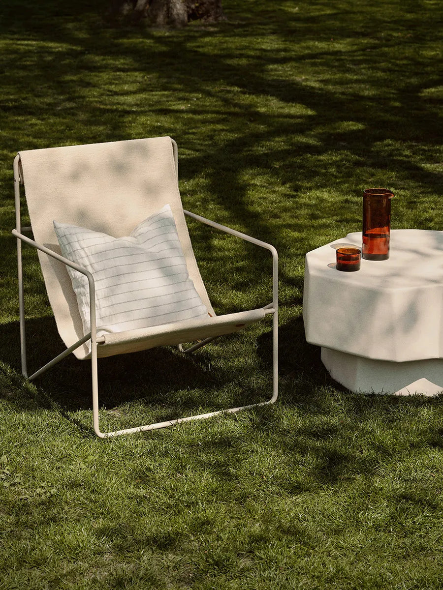 Grand Cushion, offwhite/chocolate fra Ferm Living - 3 - Jacobsen Plus