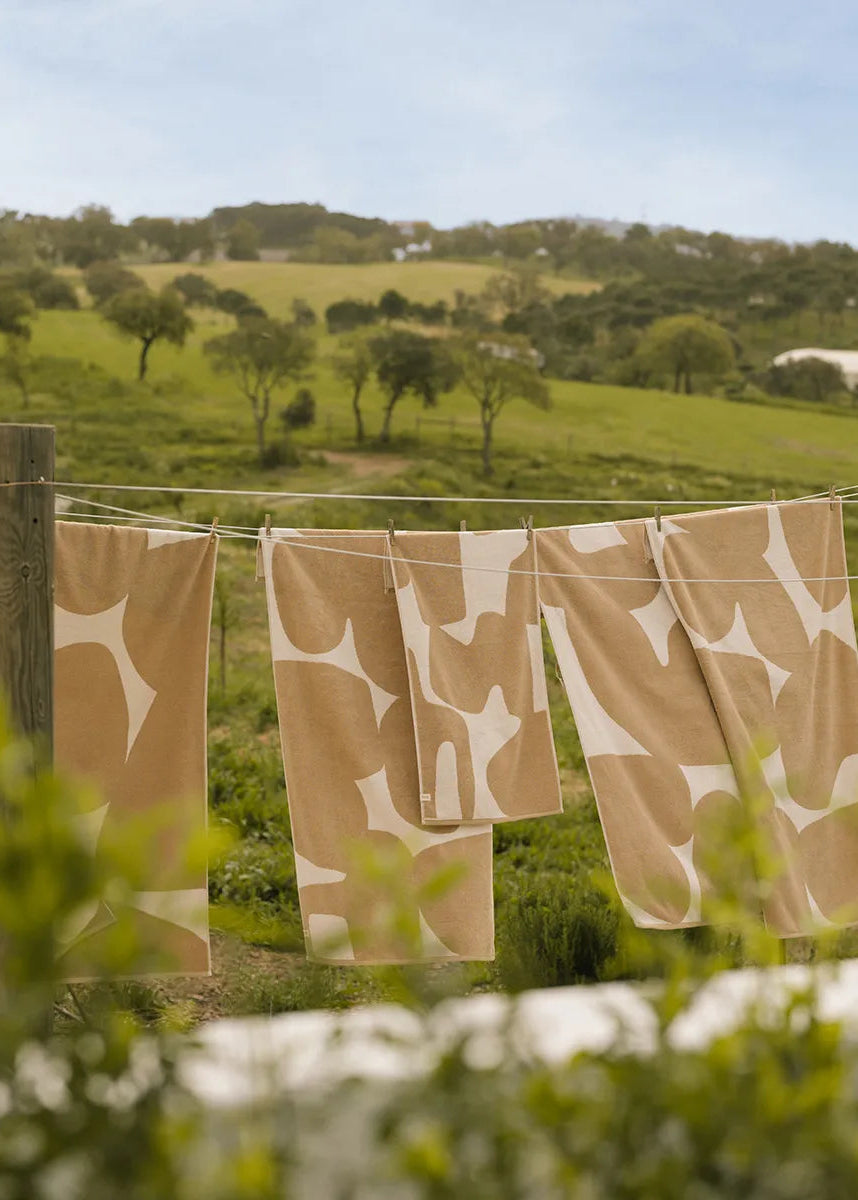 Ebb Beach Towel fra Ferm Living - 2 - Jacobsen Plus