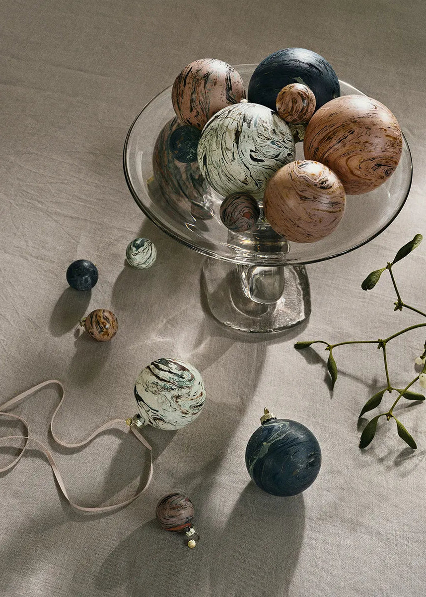 Marble Baubles, M, sæt á 4 stk. fra Ferm Living - 2 - Jacobsen Plus