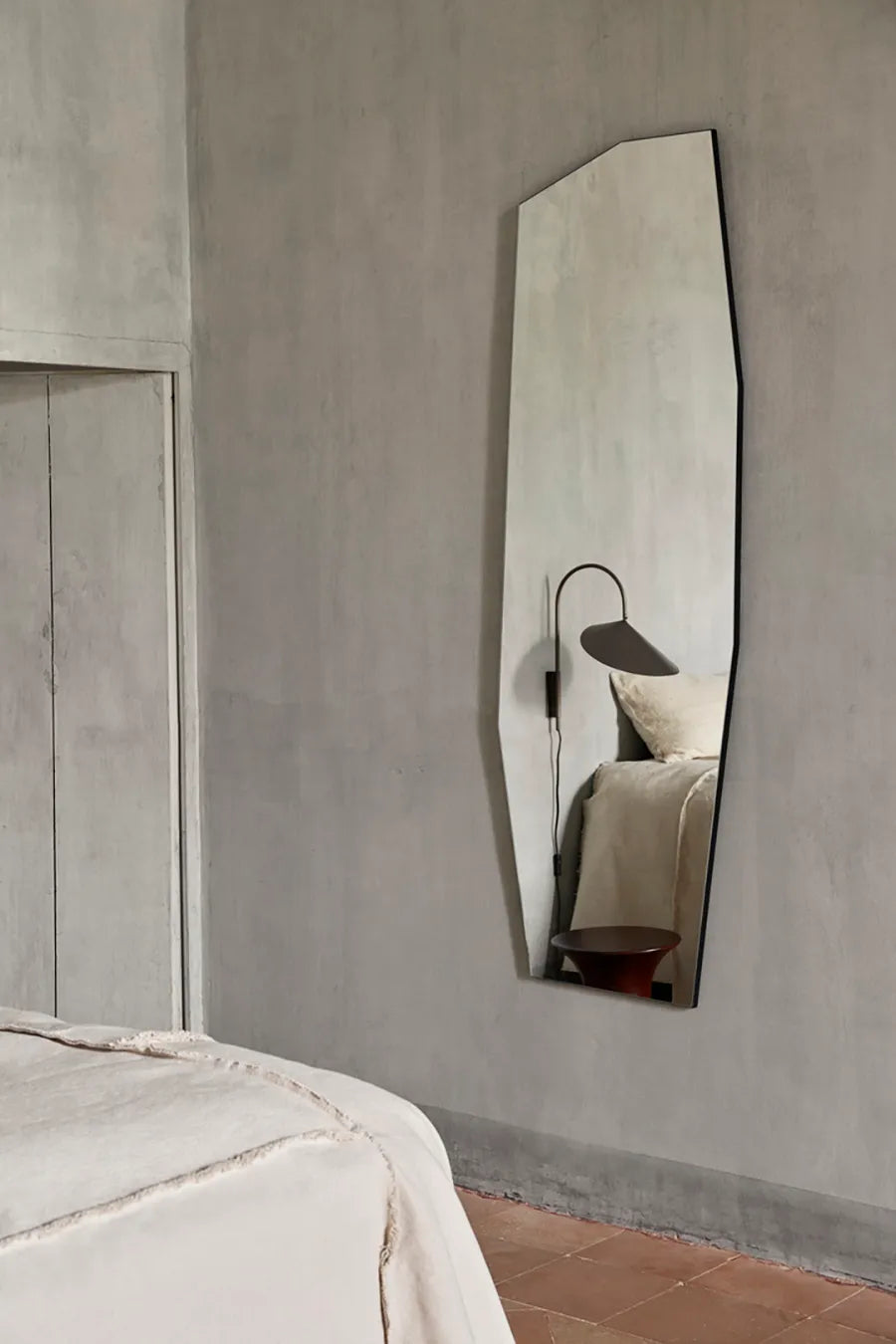 Shard Mirror, stor fra Ferm Living - 2 - Jacobsen Plus