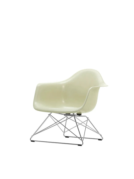 Eames Fiberglass Armchair LAR, forkromet fra Vitra - 1 - Jacobsen Plus
