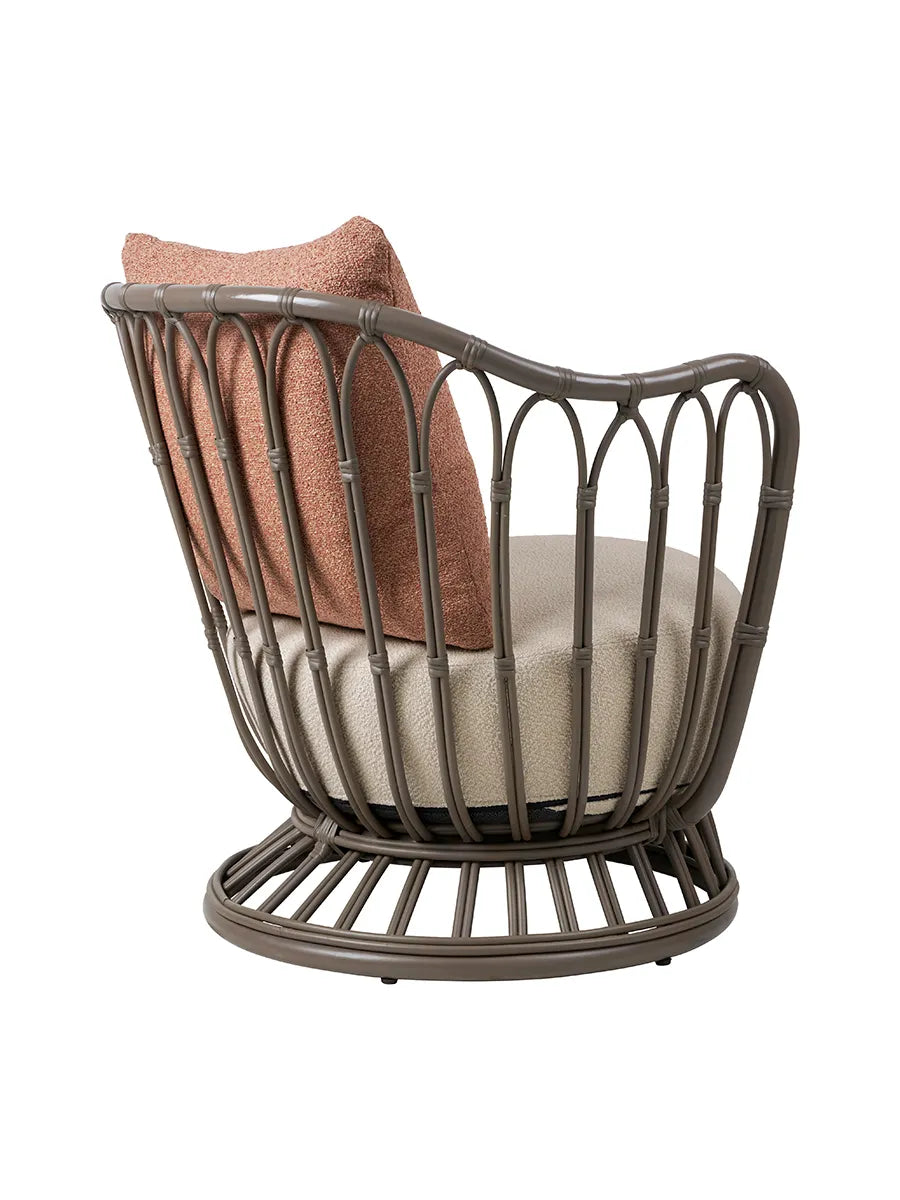 Grace Outdoor Lounge Chair fra GUBI - 12 - Jacobsen Plus