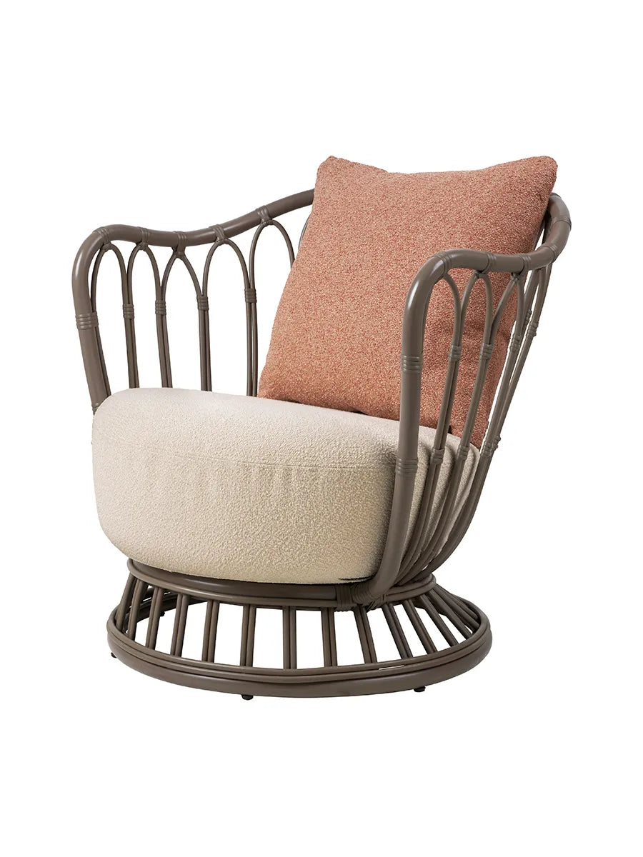 Grace Outdoor Lounge Chair fra GUBI - 13 - Jacobsen Plus