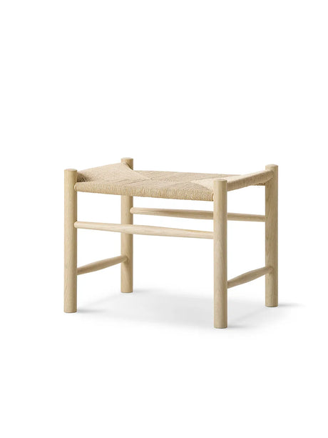 J16 Skammel af Hans J. Wegner - Eg sæbe-Naturflet - Jacobsen Plus