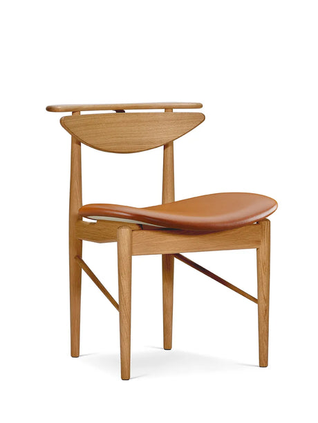 Karmstolen, eg/olie m. cognac læder af Finn Juhl - 1 - Jacobsen Plus