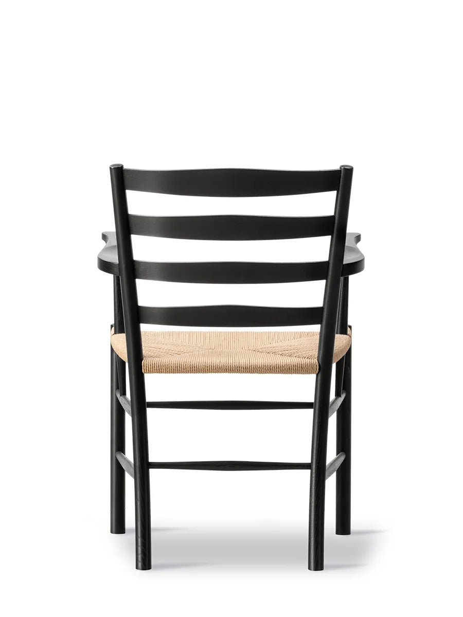 The Klint Armchair, sortlakeret eg fra Fredericia Furniture
