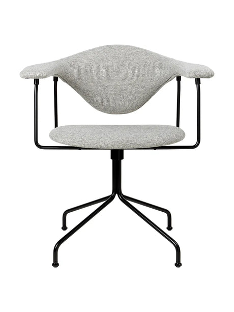 Masculo Meeting Chair fra GUBI - Hallingdal, 65 - Jacobsen Plus