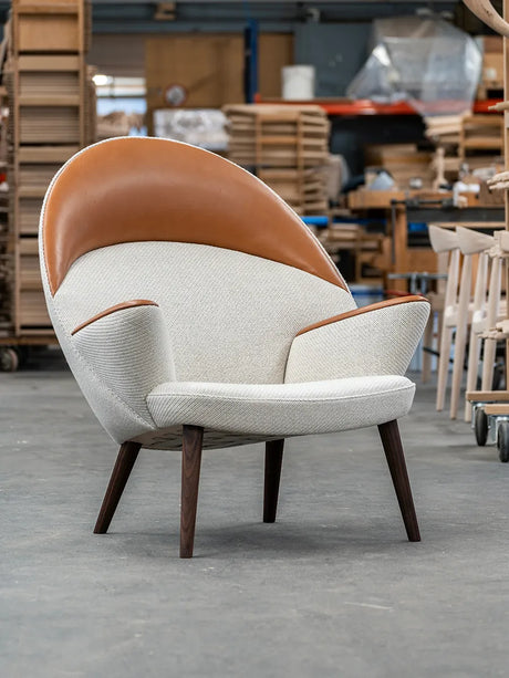 PP521 Den Polstrede Påfugl af Hans J. Wegner - 2 - Jacobsen Plus