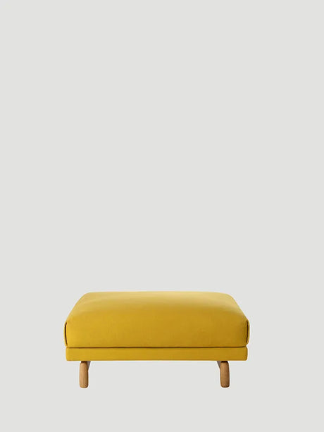 Rest puf fra Muuto - Yellow - Hallingdal 457 / Eg - Jacobsen Plus