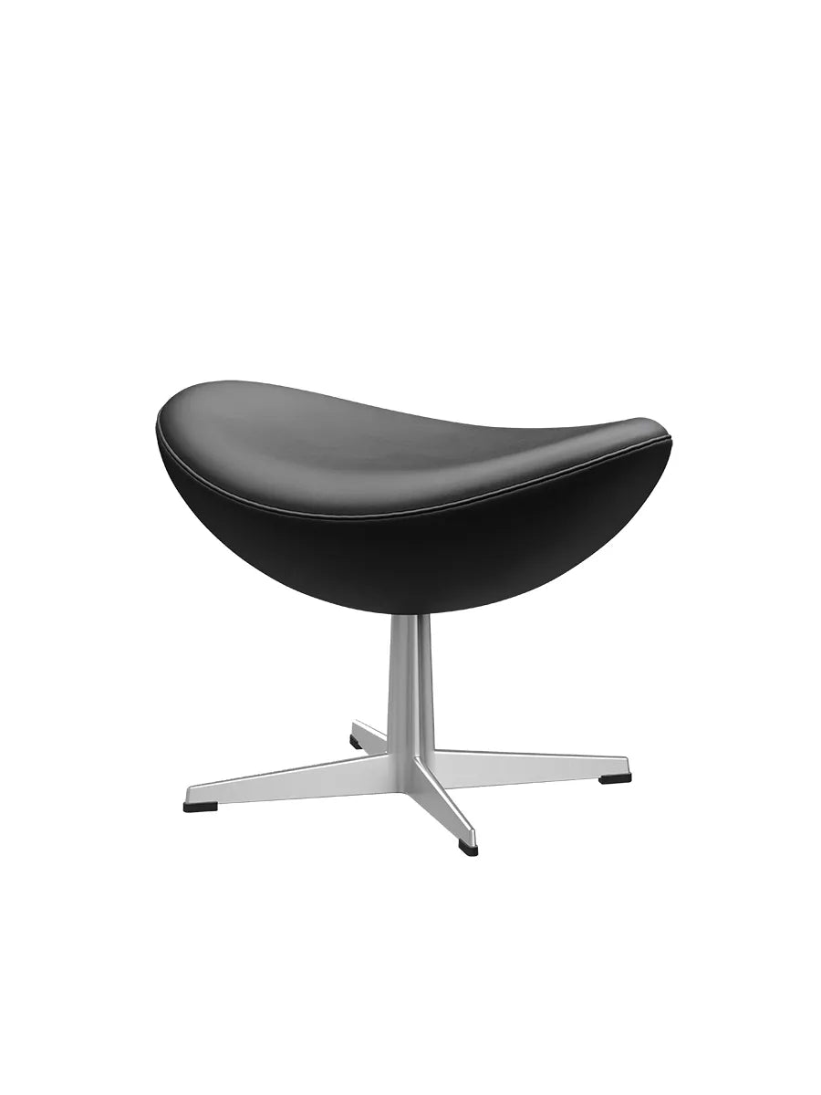 3127 Fodskammel til Ægget af Arne Jacobsen læder