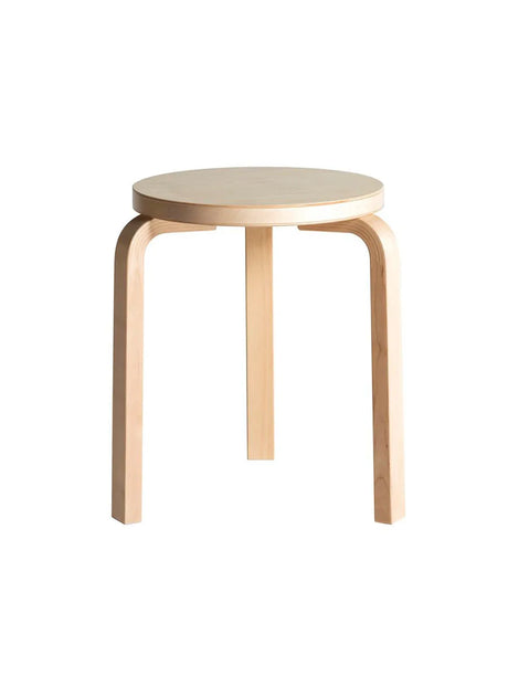 Stool 60, lakeret birk fra Artek - 1 - Jacobsen Plus