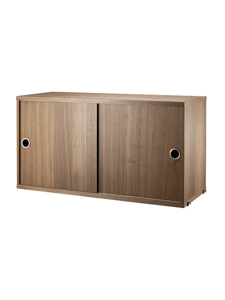 Skab m. Skydelåger fra String - Valnød / B: 78 x D: 30 x H: 42 cm - Jacobsen Plus