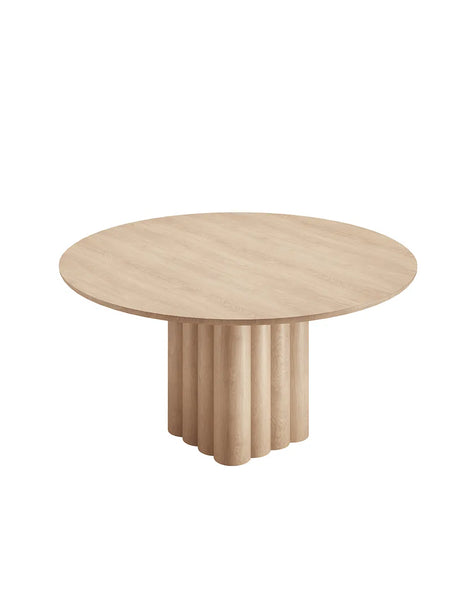 Plush Table Round fra DK3 - Sæbebehandlet eg / Ø 140 cm + 2 tillægsplader - Jacobsen Plus