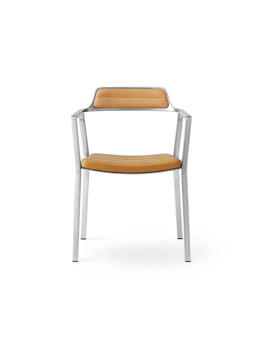 Stol med læder fra Vipp