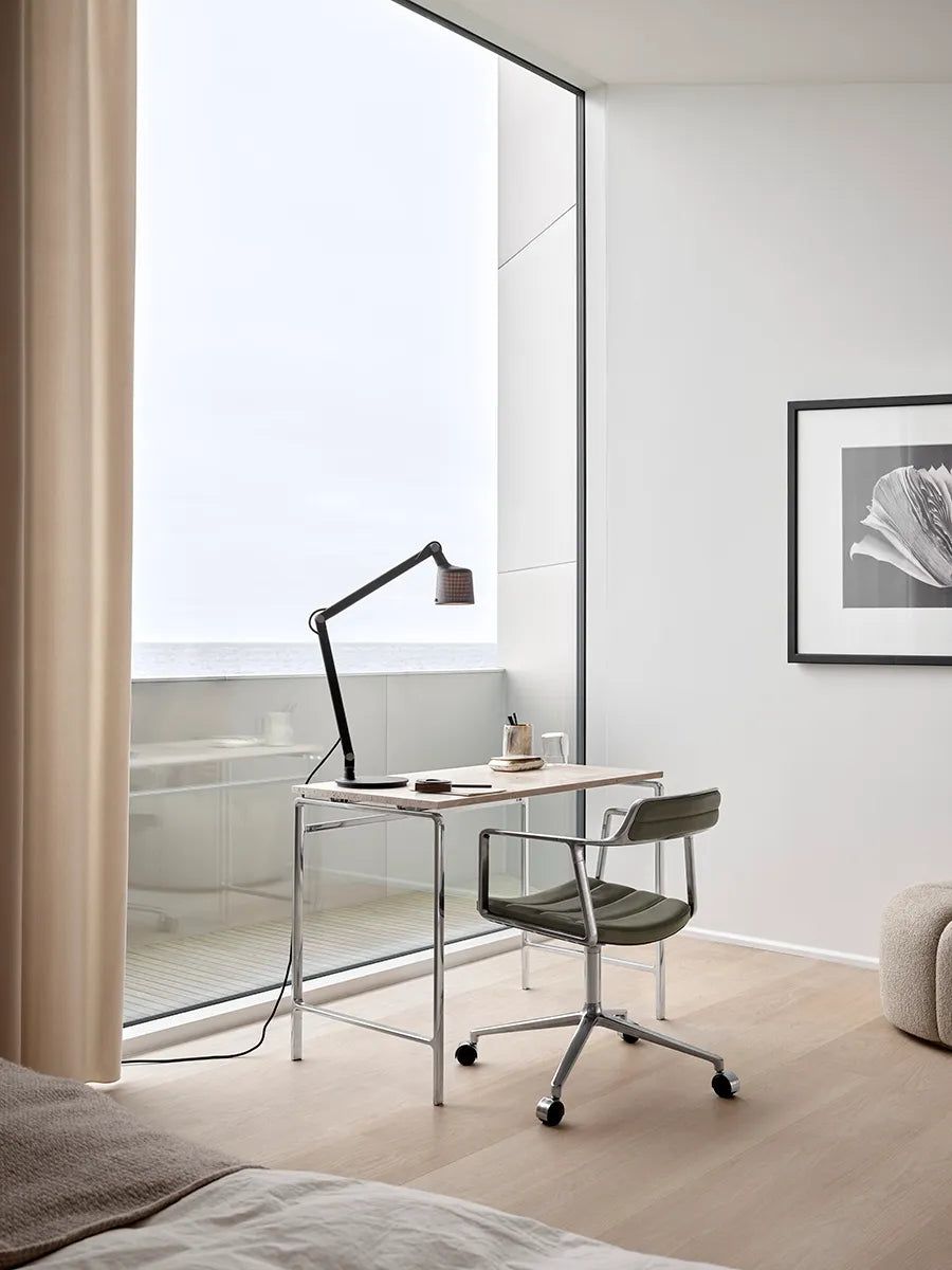 VIPP452 Swivel Chair m/hjul, bosco grøn læder fra Vipp