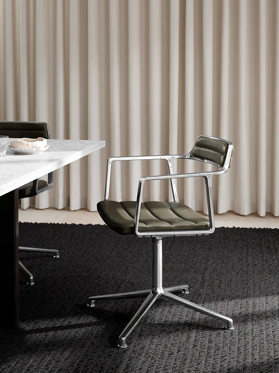 VIPP452 Swivel Chair, bosco grøn læder fra Vipp