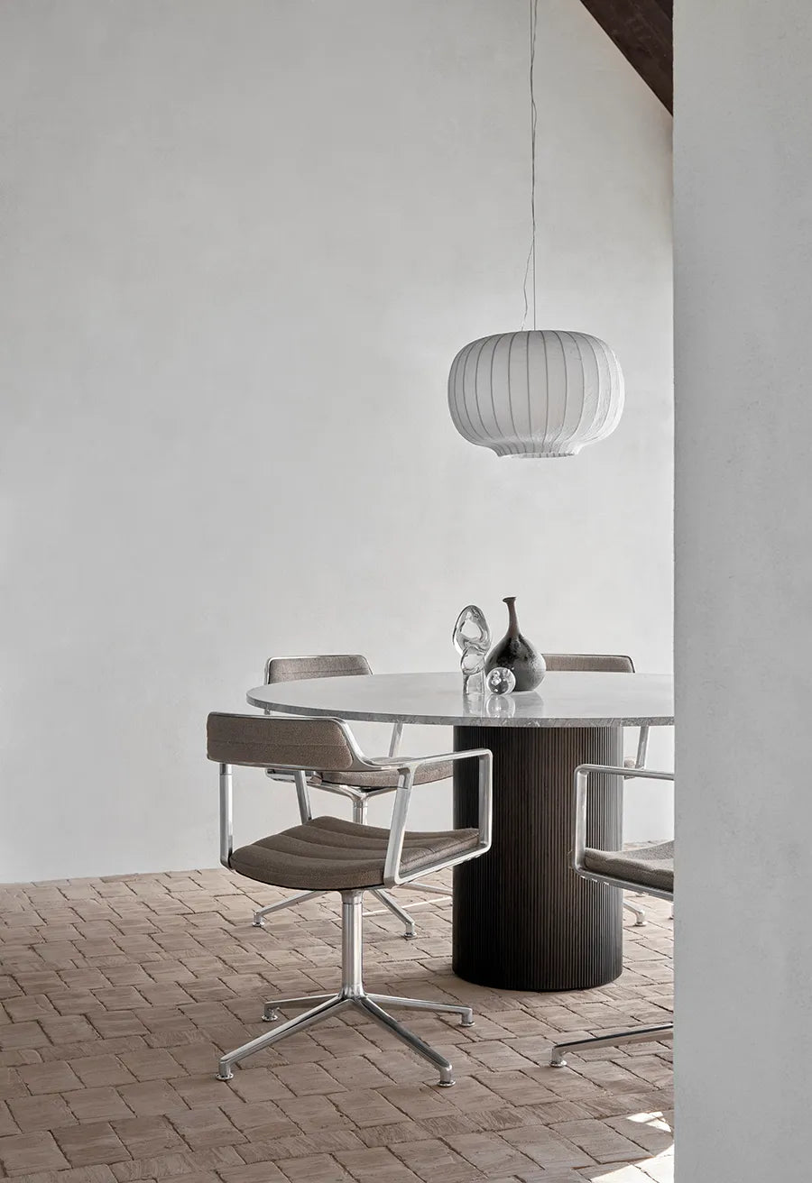 VIPP452 Swivel Chair, dark sand fra Vipp